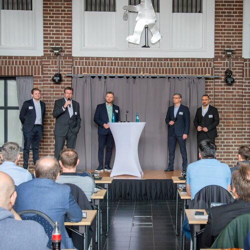Ab in den Ruhrpott! 🎉
Für unsere DTS-Experten ging es in der vergangenen Woche nach Wattenscheid zur DTS Roadshow... Ab in den Ruhrpott! 🎉
Für unsere DTS-Experten ging es in der vergangenen Woche nach Wattenscheid zur DTS Roadshow...