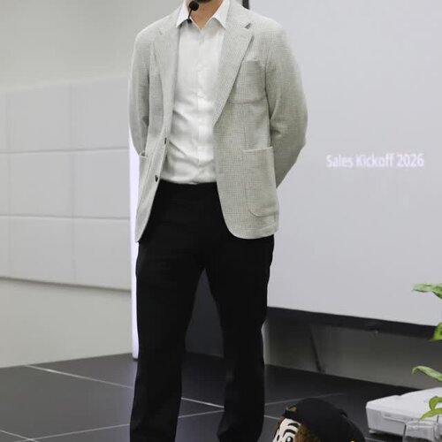 DTS Sales Kick-off 2026: Gemeinsam haben wir die strategischen Weichen für das neue Jahr gestellt. 🤝
🎙️ Mit starken... DTS Sales Kick-off 2026: Gemeinsam haben wir die strategischen Weichen für das neue Jahr gestellt. 🤝
🎙️ Mit starken...